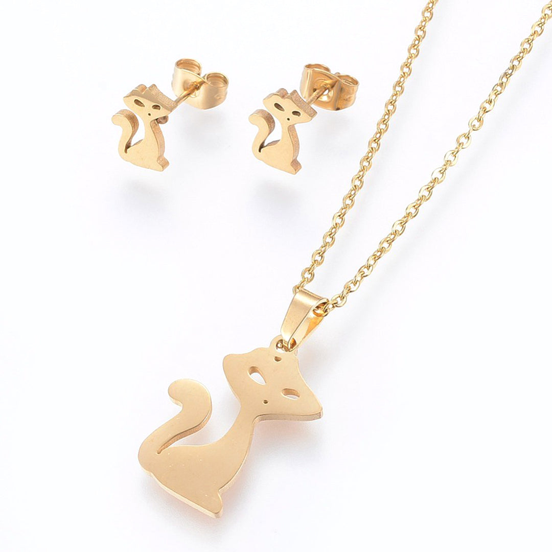 Anhänger mit Kette und Ohrstecker