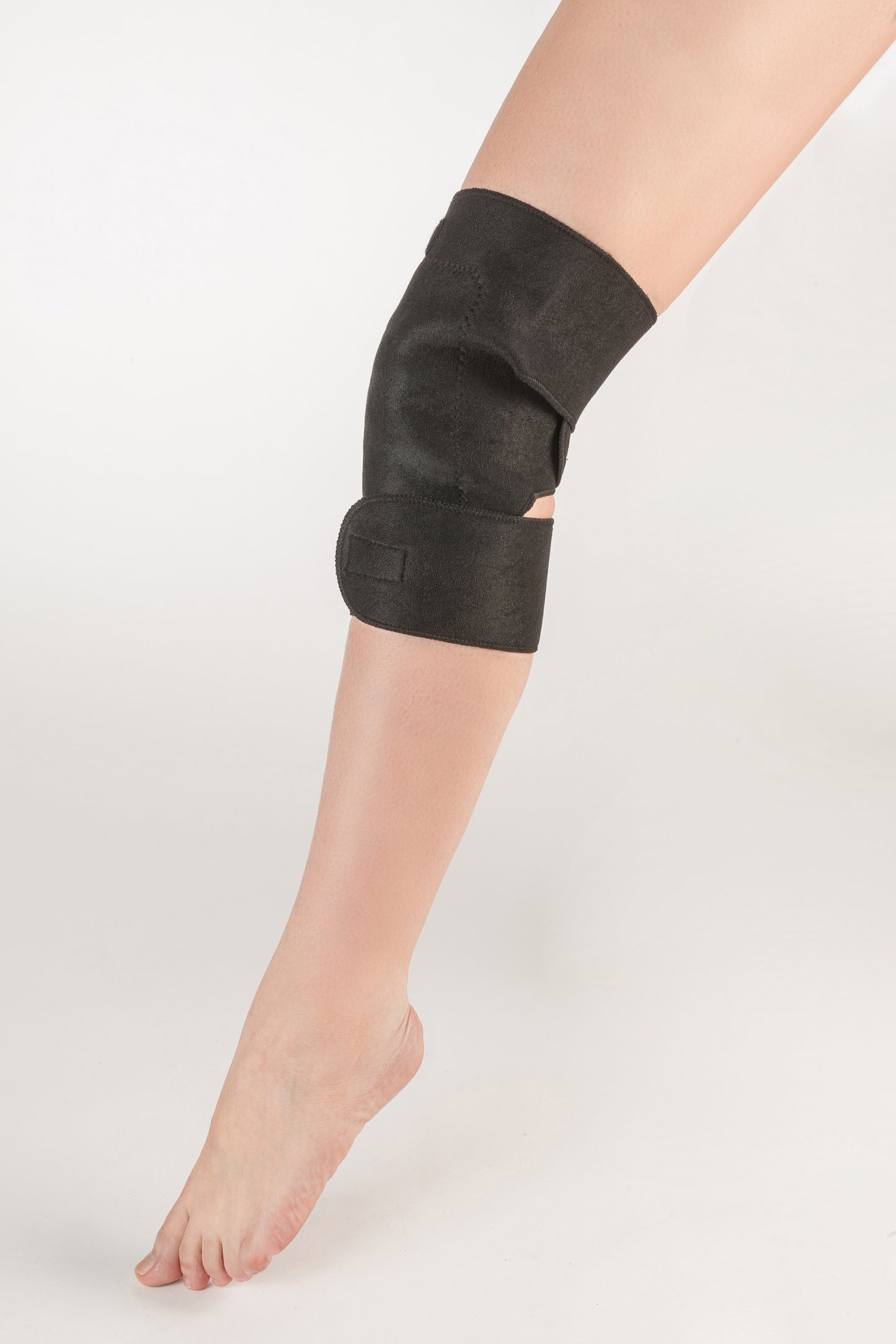 Kniebandage schwarz mit Magnet -Turmalin B-08