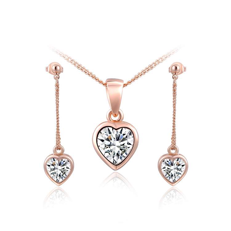 Anhänger mit Kette und Ohrstecker