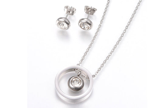 Anhänger mit Kette und Ohrstecker