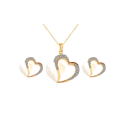 Anhänger mit Kette und Ohrstecker