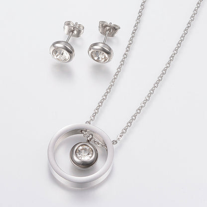Anhänger mit Kette und Ohrstecker